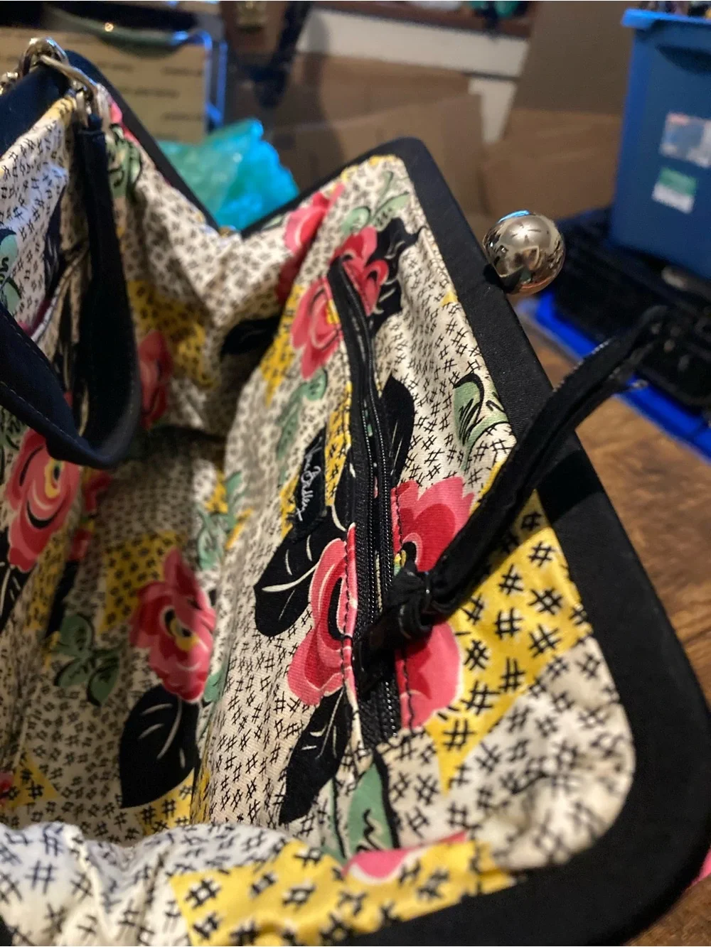 Vera Bradley classic black arm purse